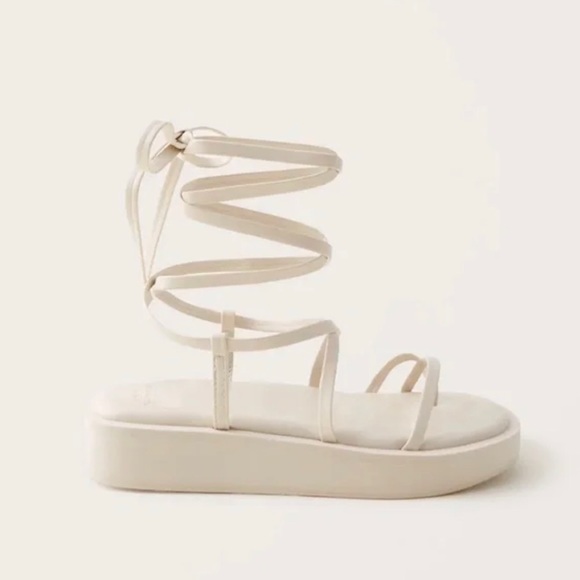 Abercrombie and fitch tie up platform sandals - Picture 7 of 7